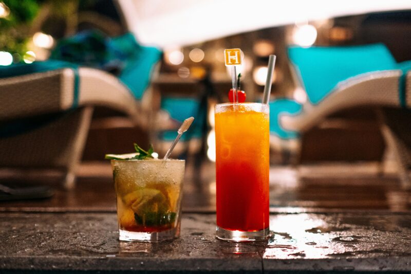 2 Drinks by the pool chair