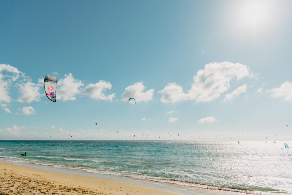 Kindsurfing in Tarifa beach 