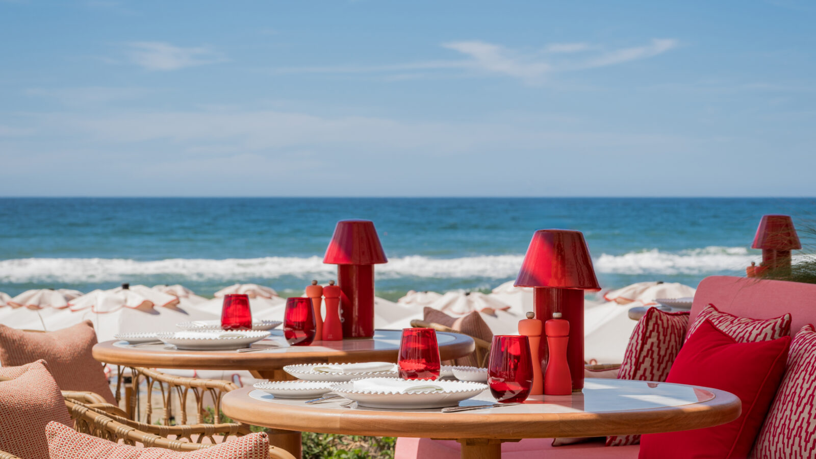 Oceanview Dining at Amu Beach Club