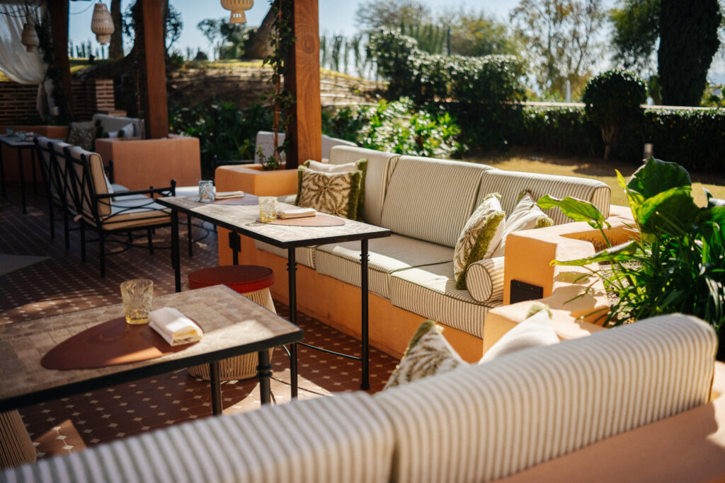 outdoor dining in a hotel