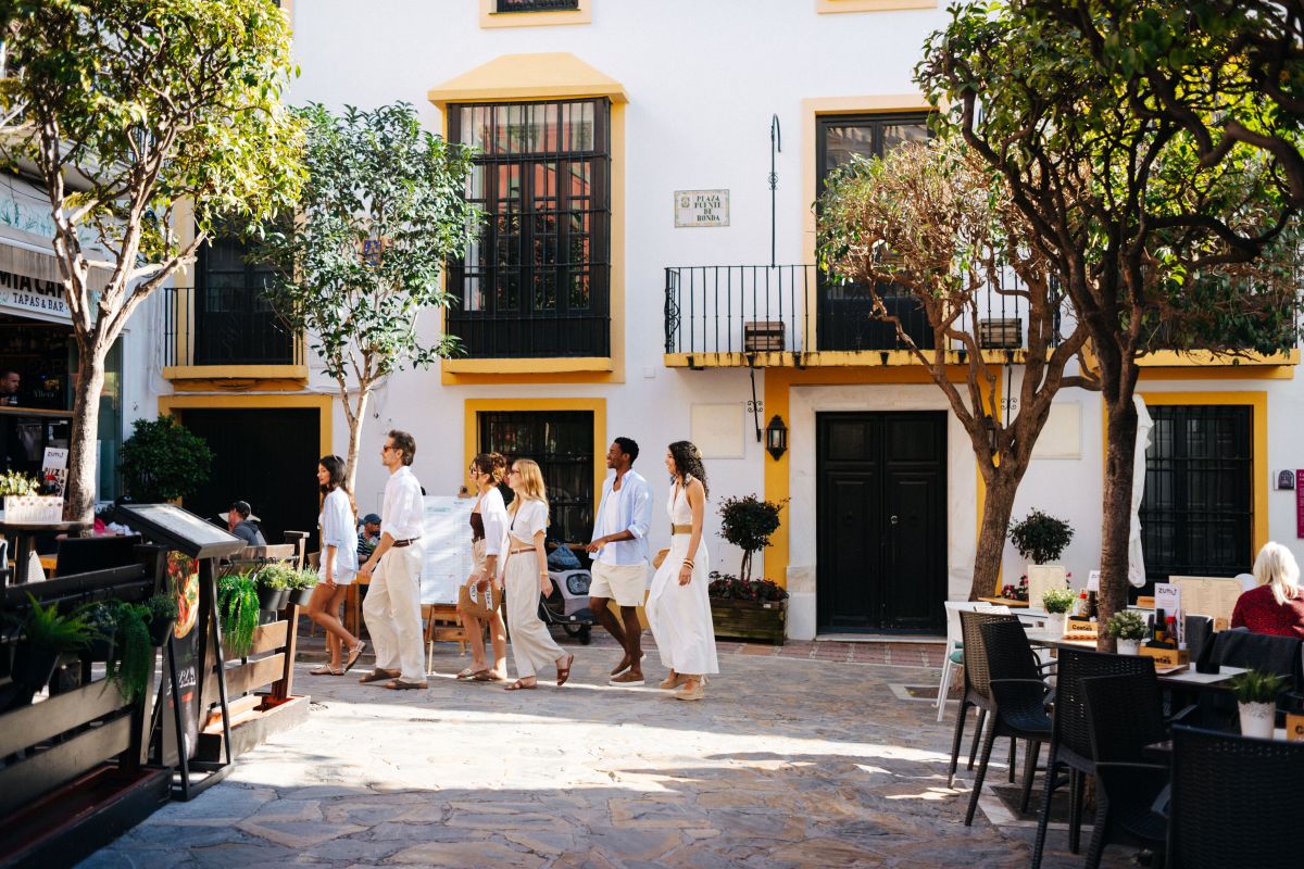 group touring Marbella town
